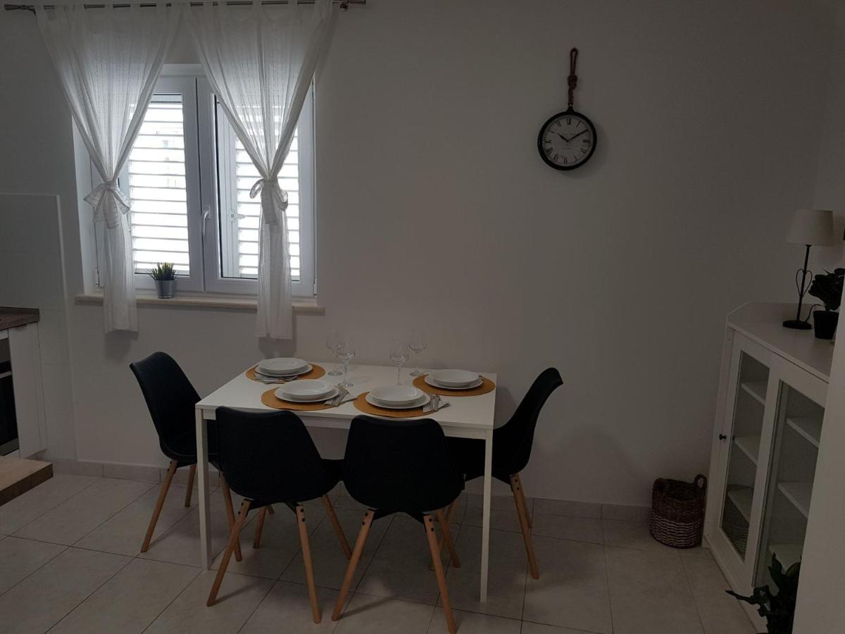 Apartments Gaston Podgora Ngoại thất bức ảnh
